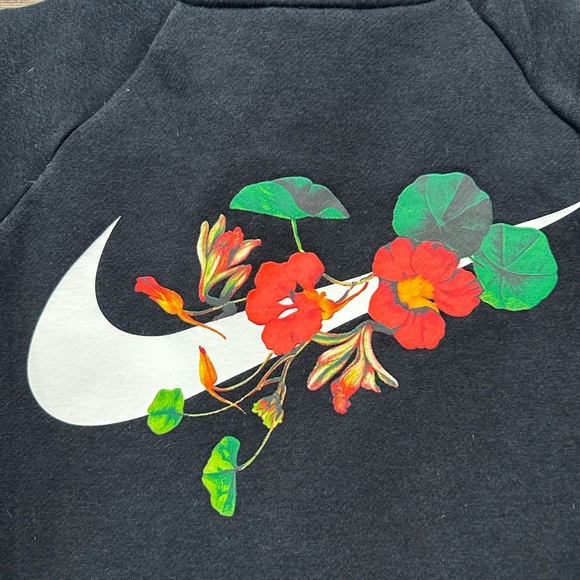 Nike Black Half Zip Floral Sweatshirt with White Logo - Picture 3 of 6